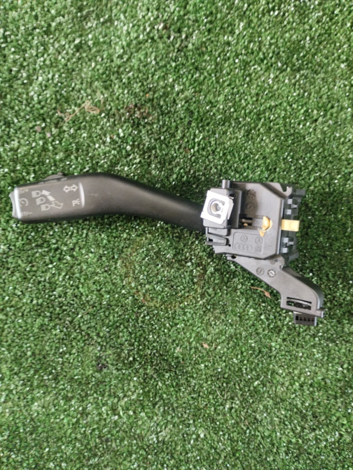 Переключатель поворотів Volkswagen Touran I (2003-2010) 1K0953513G