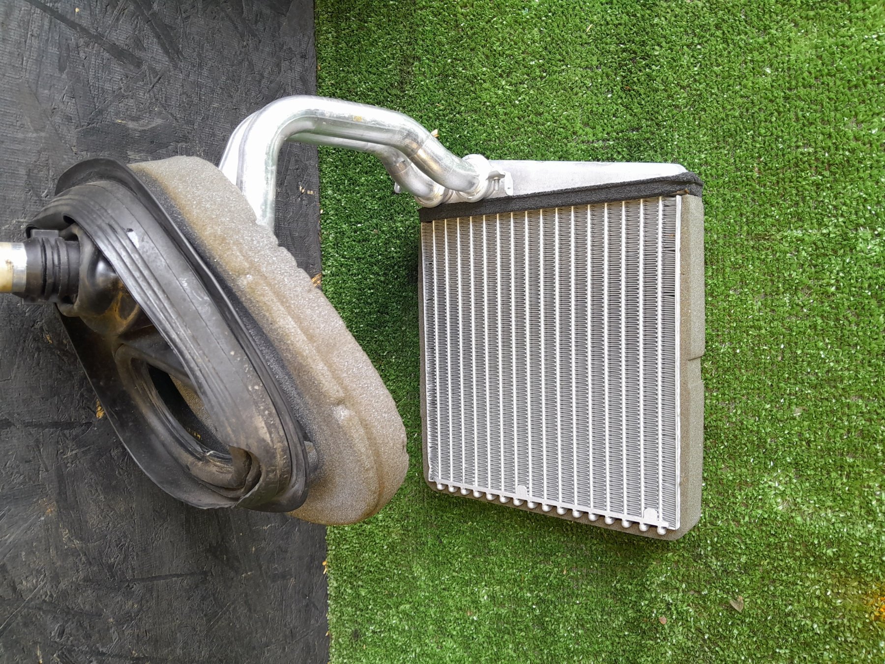 Радіатор пічки Volkswagen Touran I (2003-2010) 1K0819031