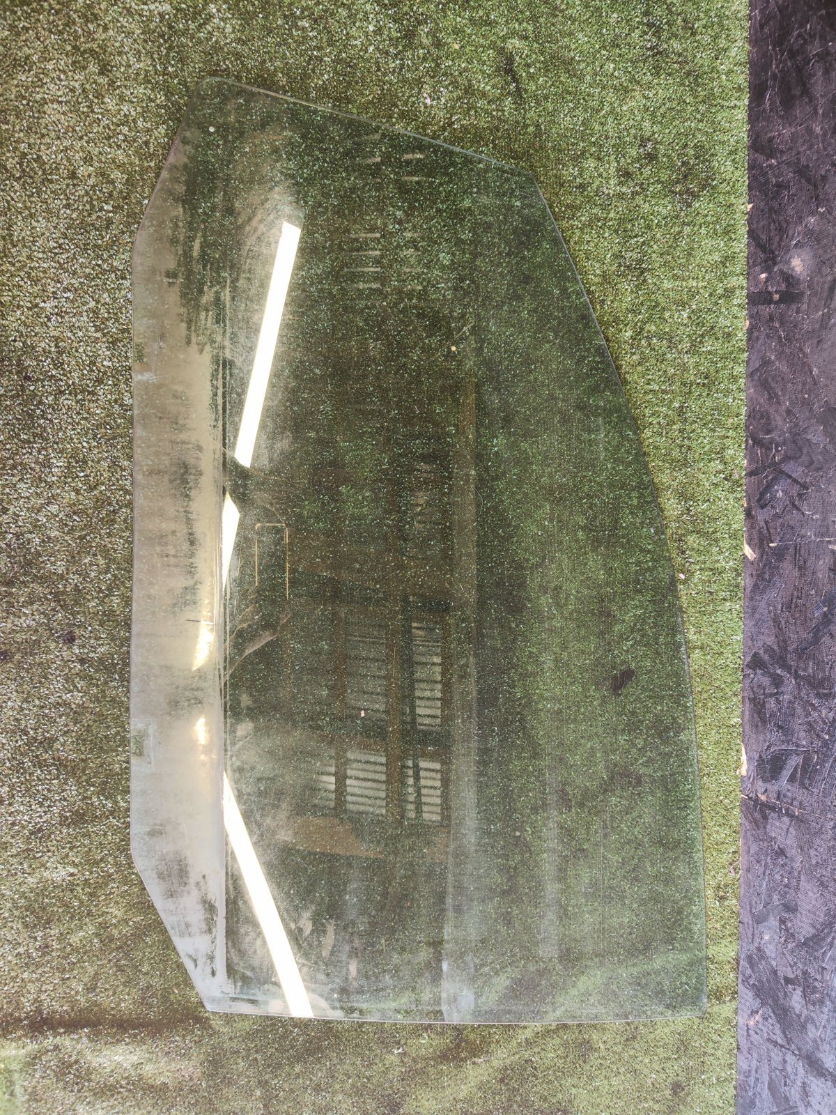 Скло переднє ліве Volkswagen Touran I (2003-2010) 1T0845201D