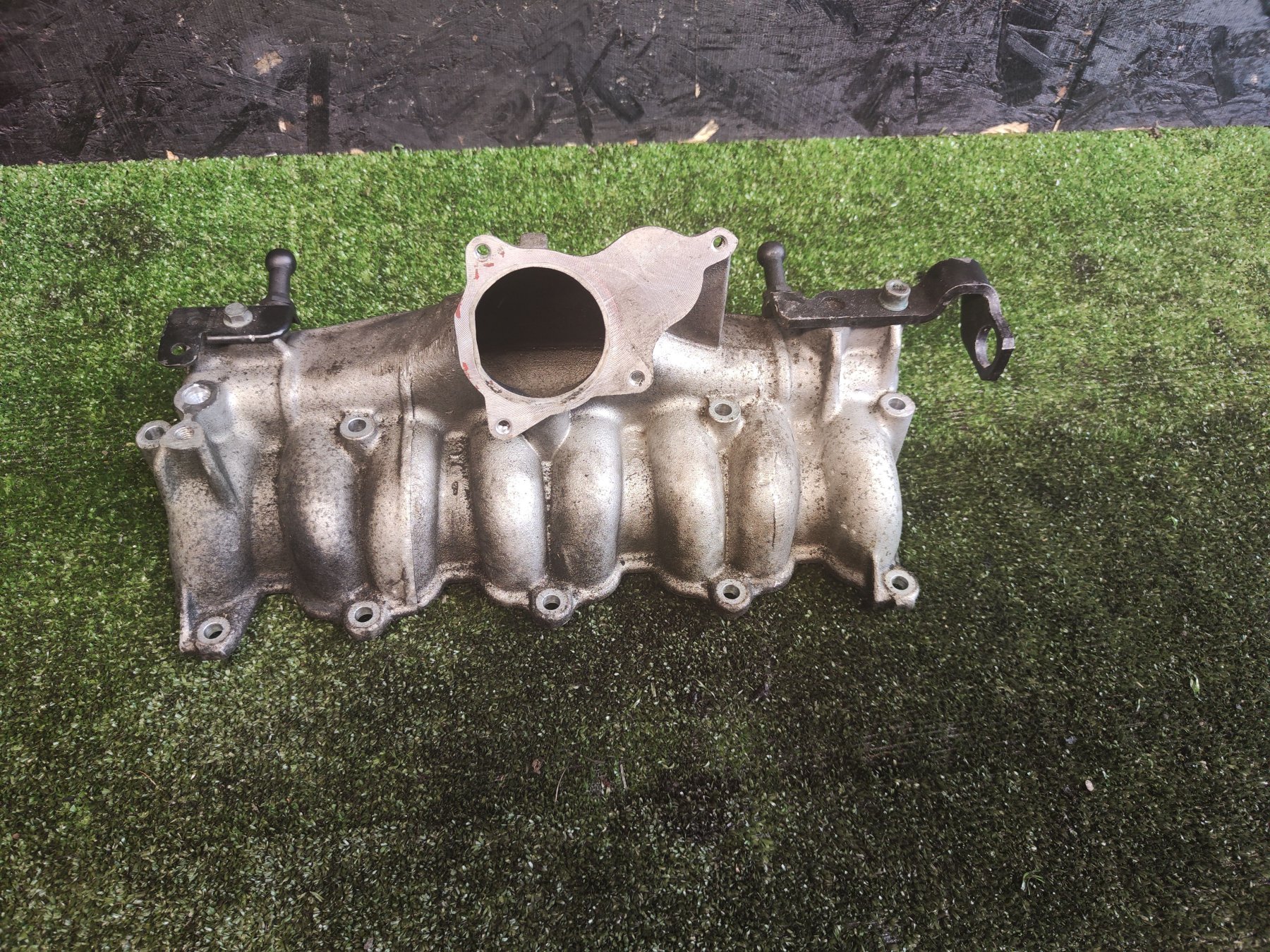 Впускной коллектор Volkswagen Touran I (2003-2010) 03G129713