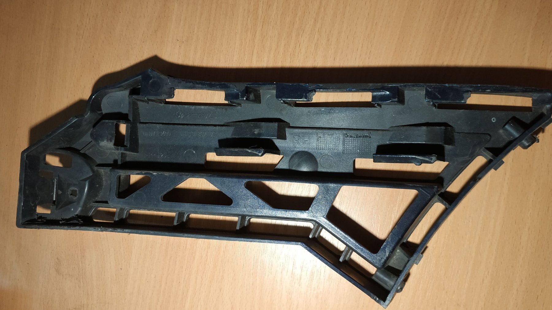 Vw touran бампер розсувний передний правий Volkswagen Touran I (2003-2010) 1T0807178