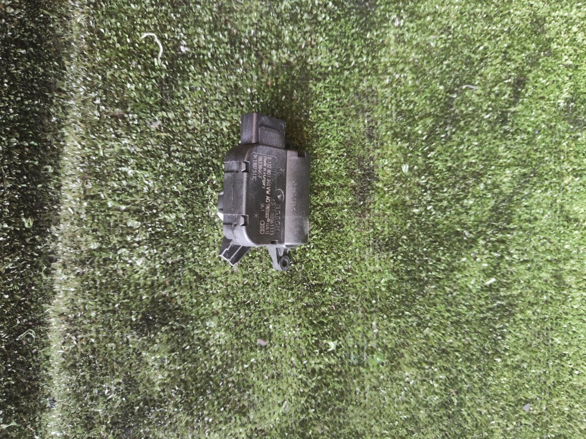 Привід заслонки пічки Volkswagen Touran I Рестайл (2010-2015) 1K1907511C